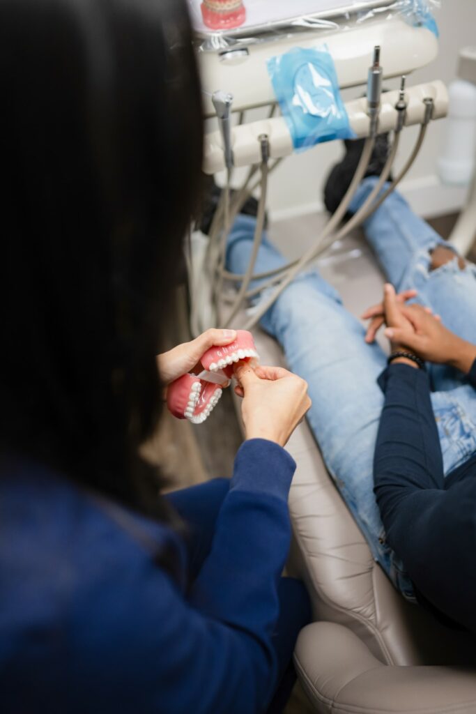 porcelain veneers, porcelain crowns